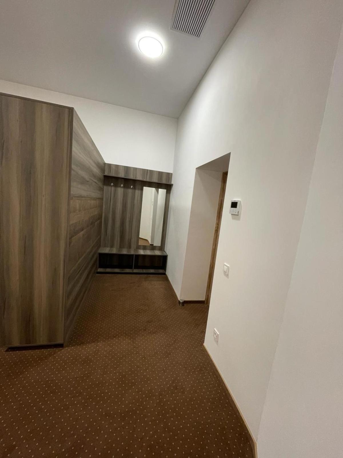 Resedinta Cina Hotell Braşov Eksteriør bilde