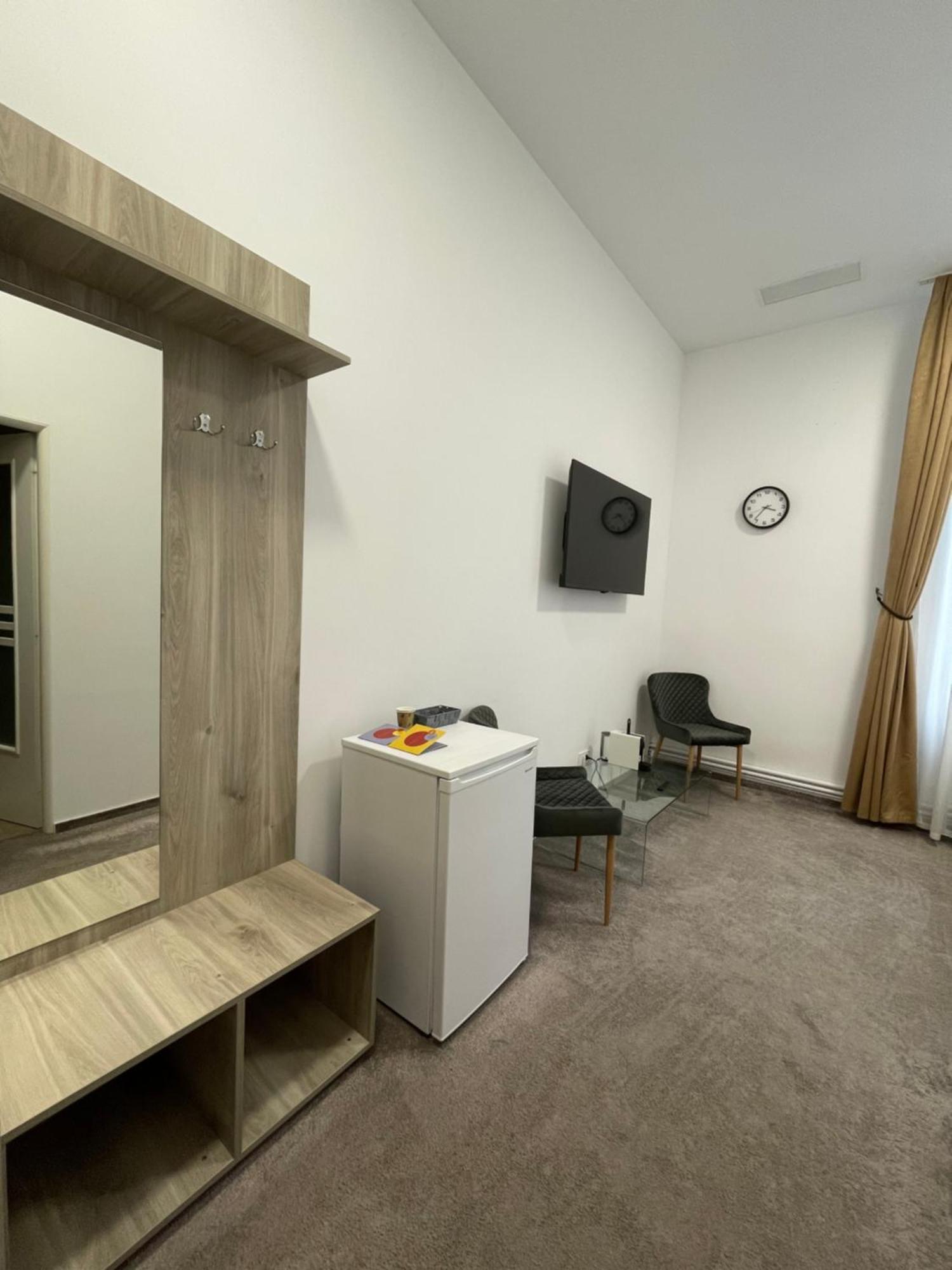 Resedinta Cina Hotell Braşov Eksteriør bilde